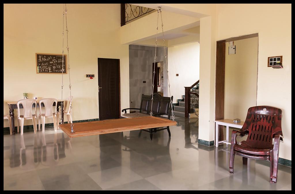 Varshavan- Nature, Hobby And Art Residency Otel Dāpoli Dış mekan fotoğraf